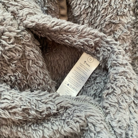 Reversible ivivva Sherpa vest size 12 - Picture 2 of 5